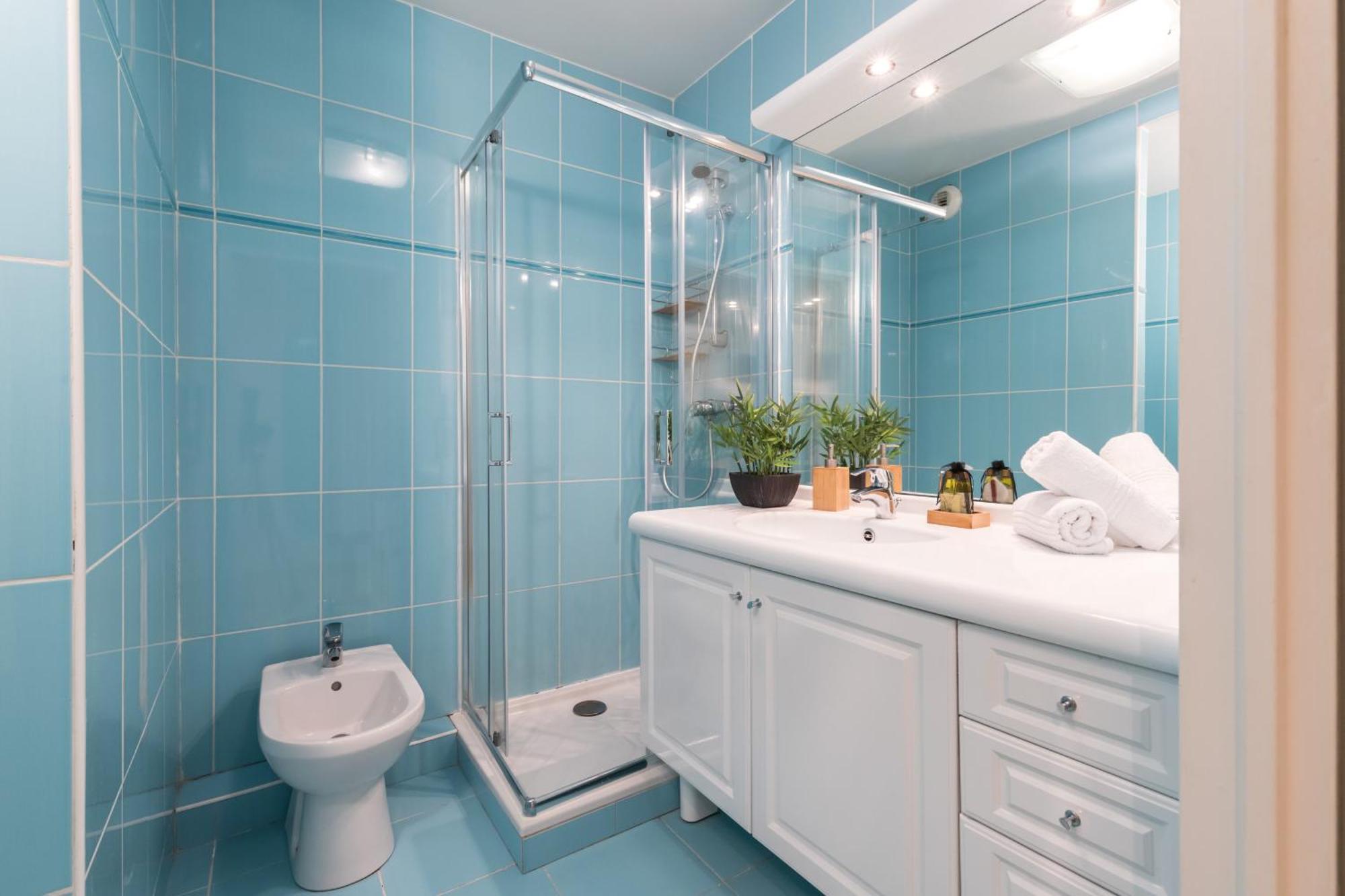 Nice 1 Bedroom Downtown Carre D'Or With Garage Εξωτερικό φωτογραφία