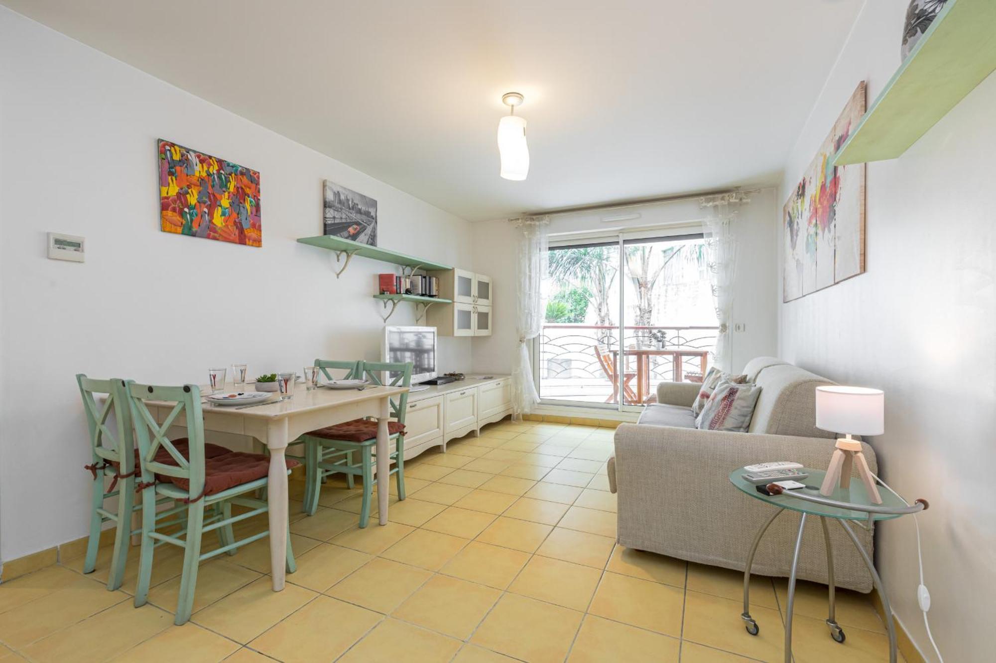 Nice 1 Bedroom Downtown Carre D'Or With Garage Εξωτερικό φωτογραφία